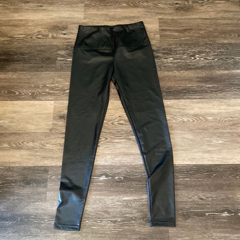 all black tight fit leather leggings
